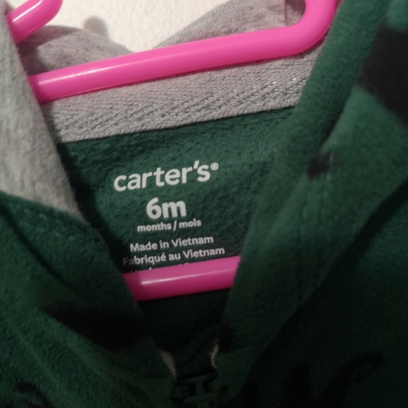 ๐ผ 4 for $10 Carter's hooded fleece one piece - Picture 2 of 3